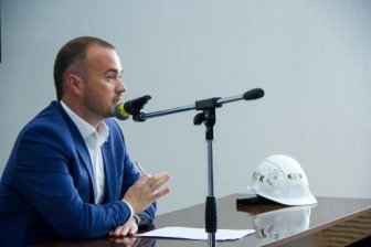Смотрим в одну сторону, идем вперед вместе...