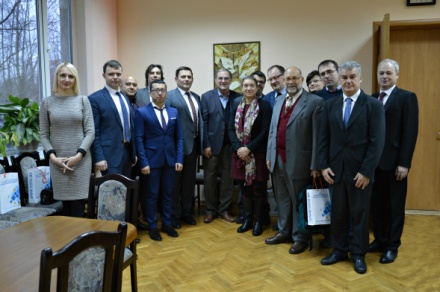 Развивая международное партнерство