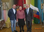 Откладываем учебники, едем на льняную мануфактуру