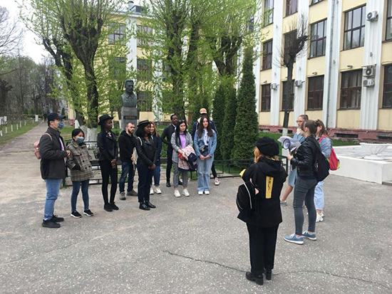 Иностранные студенты знакомятся с нашим городом