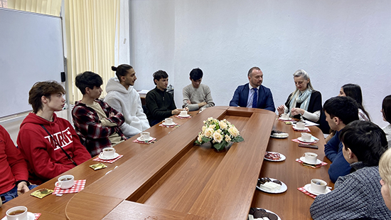 Политех интернациональный