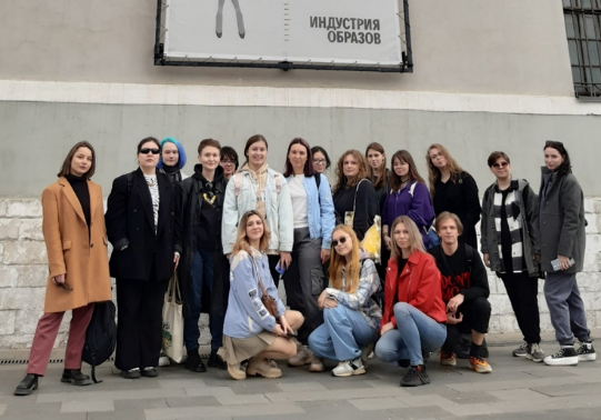 За вдохновением – на выставки