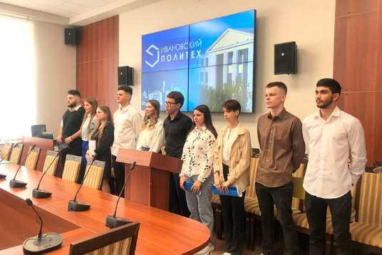 Марафон компетенций прошли бакалавры экономики: результат отличный